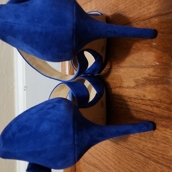 Vince Camuto Royal Blue Suede Heels - Picture 3 of 11
